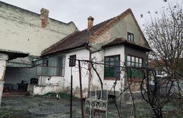 Casa 4 camere, 100 mp,   zona Lipovei