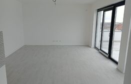 Penthouse 3 camere, decomandat, 83 mp, 251mp terase,  Plopi