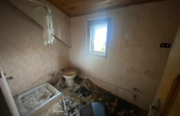 Casa individuala renovabila, 7 camere, 219mp utili, 647mp teren,  Remetea Mare