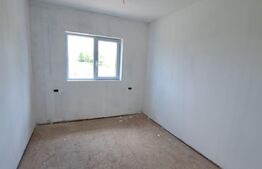 Casa individuala 4 camere, 406 mp teren, 2 fronturi stradale, Padureni