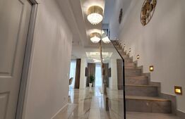 Vila lux, superba, 7 camere, 270mp, Ghiroda