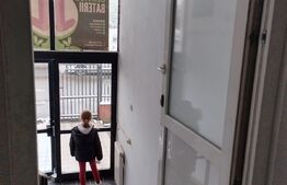 2 Spatii comerciale, zona Lipovei, 28 mp