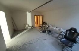 Spatiu comercial, 157mp, cochet, la demisol inalt, cladire istorica, renovat, zona Centrala