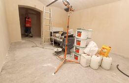 Spatiu comercial, 157mp, cochet, la demisol inalt, cladire istorica, renovat, zona Centrala