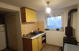 Casa individuala renovabila/ demolabila, 2 camere, 518 mp teren, zona Plopi