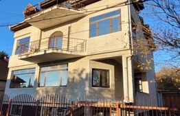 Vila 12 dormitoare, 33-35 persoane, 450mp, Lipovei