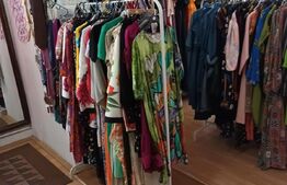 Casa 6 camere, 2 camere SAD la strada principala, potrivit Cabinet Veterinar, etc...