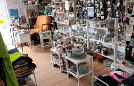 Casa 6 camere, 2 camere SAD la strada principala, potrivit Cabinet Veterinar, etc...