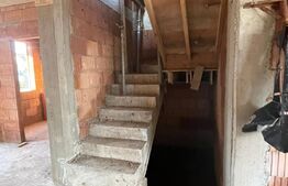 Duplex 5 camere, despartit prin garaj, 152 mp, Dumbravita