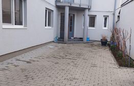 Casa de vanzare, 8 camere, 264 mp, Mehala