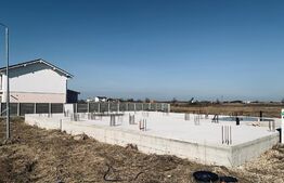 Teren intravilan 1392 mp in Urseni