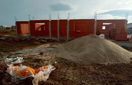 Duplex de 118mp utili, P+1, 300 mp de teren, in Mosnita Noua!