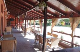 Investitie! Pensiune, 14 camere, 1373 mp utili, teren 1456 mp, 