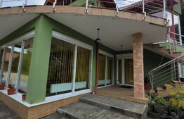 Casa individuala, 7 camere 3500 mp teren, zona exterior EST