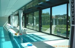 Vila, 8 camere, 790 mp utili, zona Lunei