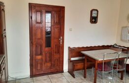 Casa mare, solida, cu teren mult de vanzare in Biled!