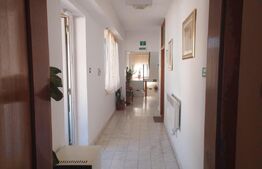 Pensiunea, 13 apartamente, 500mp, zona Mehala