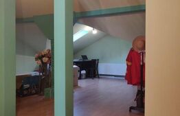 Casă individuală suprafață  de 293 mp și teren de 466 mp în Bucovina