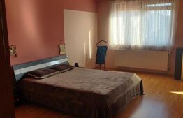 Casă individuală suprafață  de 293 mp și teren de 466 mp în Bucovina