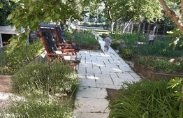 Apartament cu 2 camere, 80mp, gradina privata de 212 mp, Balcescu