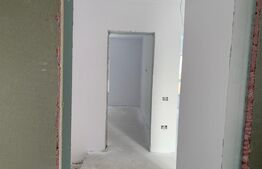 Casa tip duplex P+E pe calea Urseni