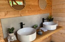  Baza de agrement, restaurant si camping