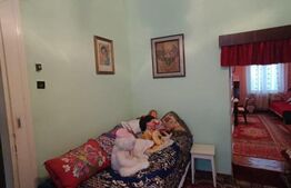 Casa curte comuna, 87  mp utili, zona semicentrala