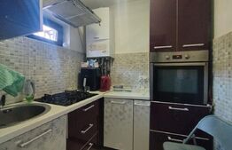 Casa 3 camere, 65 mp, curte comuna, zona Balcescu