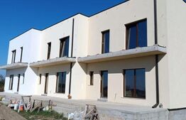 Casa tip triplex, 4 camere, 114 mp utili, Zona Plopi