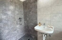 Casa tip triplex, 5 camere, 114 mp utili, Zona Plopi