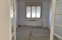 Casa de 4 camere, 140 mp pe strada Izlaz 