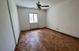 Casa de 8 camere, 190 mp, teren 360 mp, garaj, Lipovei