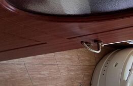 Casa de 8 camere, 190 mp, teren 360 mp, garaj, Lipovei