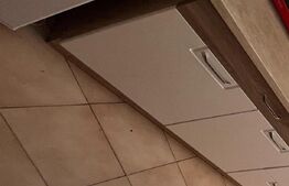 Casa de 8 camere, 190 mp, teren 360 mp, garaj, Lipovei