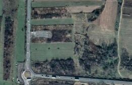 Teren extravilan pe E70, 8500 mp, langa centura Caransebesului! Negociabil!