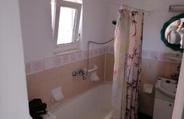 Casa de 4 camere, 104 mp utili, 432 mp teren in Plopi