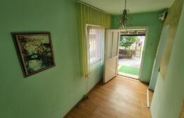 Casa de 4 camere, 104 mp utili, 432 mp teren in Plopi