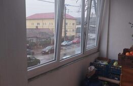 Apartament cu 4 camere, in zona Lipovei