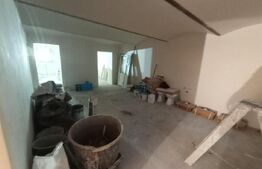 Spatiu comercial, 157mp, cochet, la demisol inalt, cladire istorica, renovat, zona Centrala