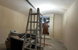 Spatiu comercial, 157mp, cochet, la demisol inalt, cladire istorica, renovat, zona Centrala