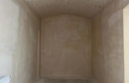 Spatiu comercial, 157mp, cochet, la demisol inalt, cladire istorica, renovat, zona Centrala