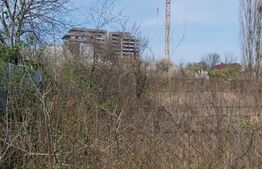 Teren cu suprafață de 3328 mp, în zona Aradului