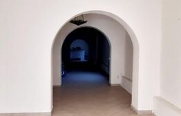 Spatiu comercial de inchiriat, 98 mp, posibilitate de terasa, zona Ultracentala