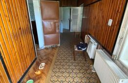 Apartament de 4 camere, decomandat, 212 mp si teren, zona Neptun