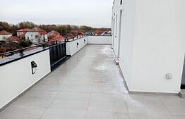 Penthouse 3 camere, decomandat, 83 mp, 251mp terase, Plopi