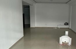 Spatiu comercial cu vitrina, 85 mp, zona Cetatii