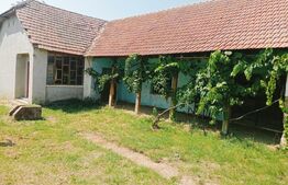 Casa renovabila cu teren aferent, 200mp utili, 4866mp teren, Ghilad