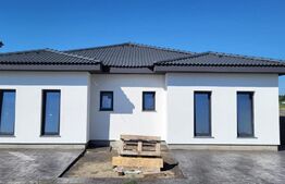 Duplex 3 camere, 79 mp utili, 286 mp teren, Ghiroda