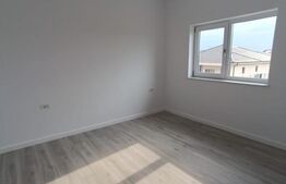 Duplex despartit, 4 camere, 120 mp utili, finisat, Ghiroda