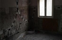 Apartament cu 3 camere, 70 mp, parter, Dambovita